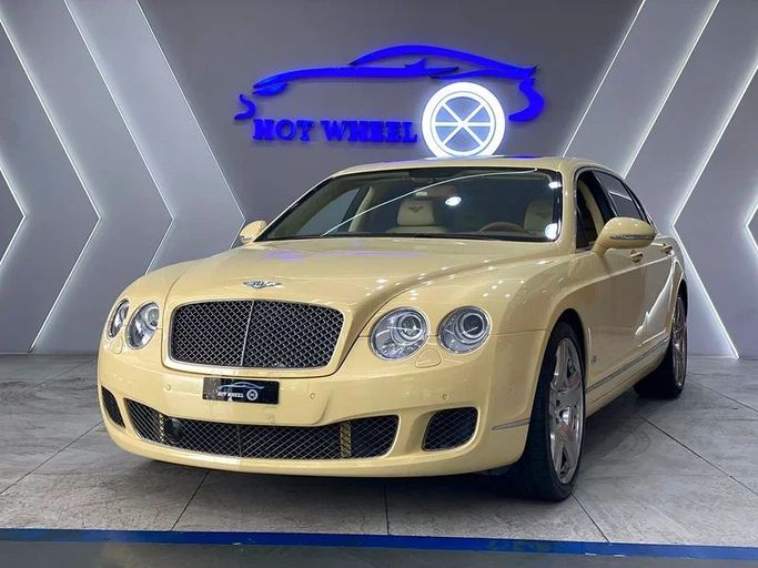 Подержанный Bentley Continental Flying Spur, 6.0 л, 2012 в Дубае от Hot Wheel Used Motors Бежевый цвет. GCC | AUTO.AE