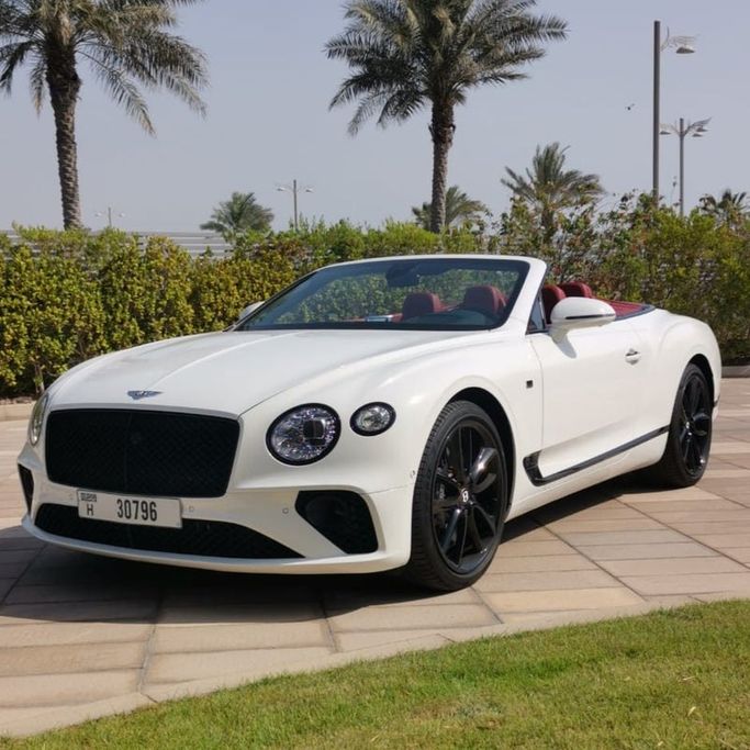 Bentley Continental GT Speed III, 2021 кабриолет бизнес класса в Дубае от Sydney Rental Car белый цвет | AUTO.AE
