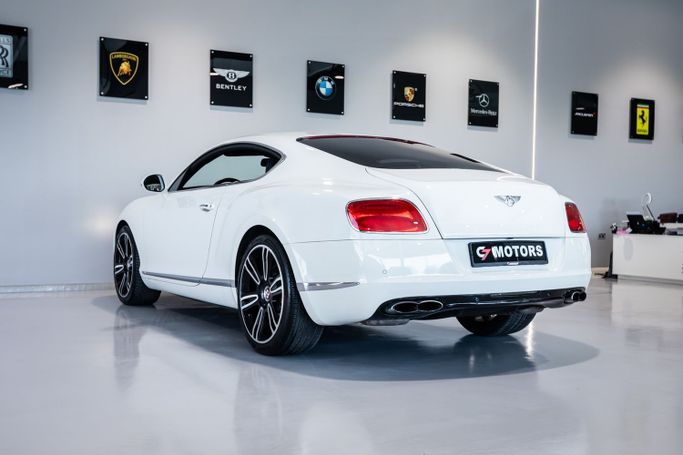Подержанный Bentley Continental GT II Рестайлинг, 4.0 л, 2015 в Дубае от C7 Motors Белый цвет.  | AUTO.AE