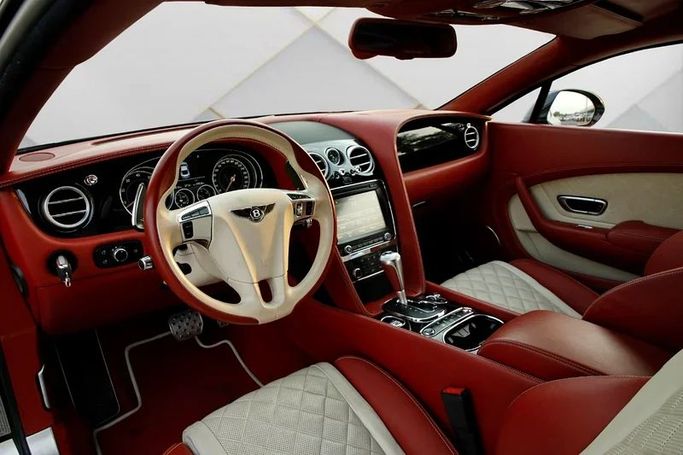 Подержанный Bentley Continental GT II Рестайлинг, 4.0 л, 2016 в Дубае от Mohammad Alkarak Motors Черный цвет. GCC | AUTO.AE