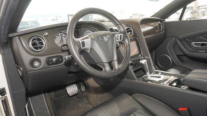 Подержанный Bentley Continental GT II, 6.0 л, 2014 в Дубае от Ibitisam Motors Белый цвет.  | AUTO.AE