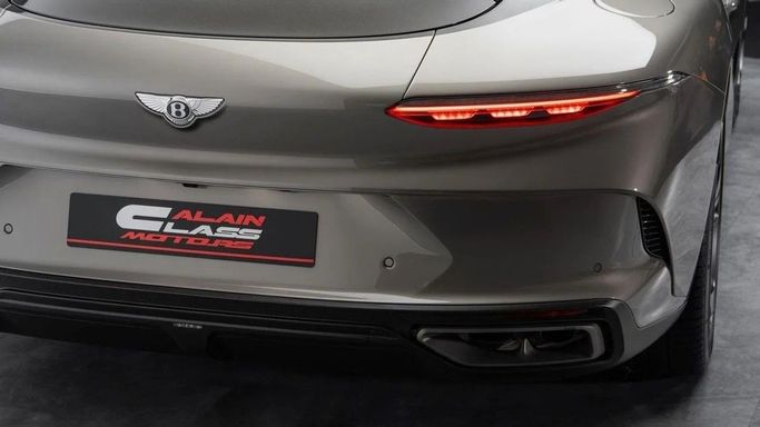 Подержанный Bentley Continental GT Batur III, 6 л, 2023 в Дубае от Al Ain Class Motors Серый цвет. Европейская | AUTO.AE