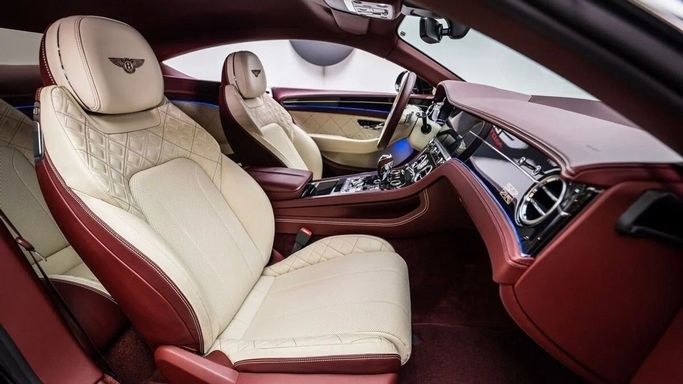 Used Bentley Continental GT III, 6.0 l, 2019 in Dubai by Al Ain Class Motors, Black color. European Specs | AUTO.AE