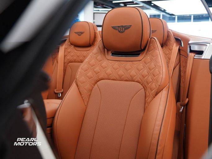 Новый Bentley Continental GT III, 4.0 л, 2023 в Дубае от Pearl Motors Красный цвет. GCC | AUTO.AE