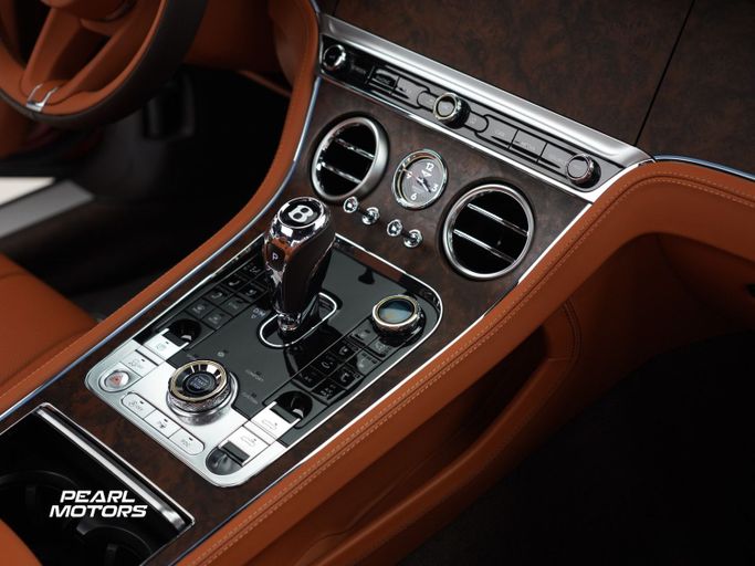 Новый Bentley Continental GT III, 4.0 л, 2023 в Дубае от Pearl Motors Красный цвет. GCC | AUTO.AE