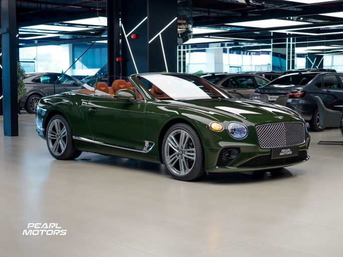Новый Bentley Continental GT III, 4.0 л, 2023 в Дубае от Pearl Motors Зеленый цвет. Европейская | AUTO.AE