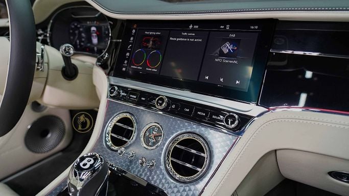 Новый Bentley Continental GT Speed III, 6.0 л, 2023 в Дубае от Dourado Luxury Car Черный цвет. Европейская | AUTO.AE