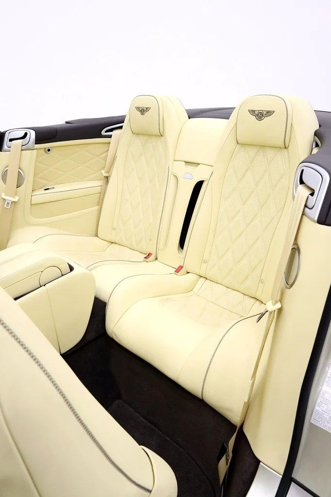 Подержанный Bentley Continental GT Speed II, 6.0 л, 2014 в Дубае от Al Faris Motors Бежевый цвет. Европейская | AUTO.AE