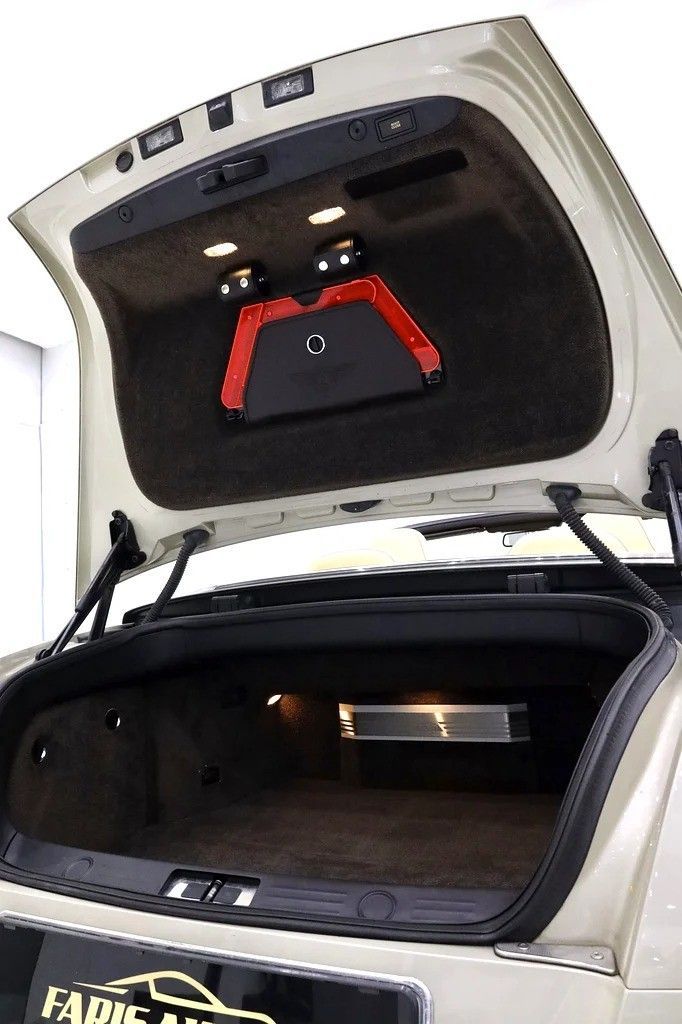 Подержанный Bentley Continental GT Speed II, 6.0 л, 2014 в Дубае от Al Faris Motors Бежевый цвет. Европейская | AUTO.AE