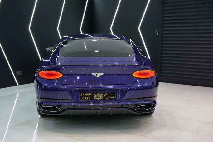 Подержанный Bentley Continental GT III, 6.0 л, 2020 в Дубае от Sanam Cars Синий цвет. GCC | AUTO.AE