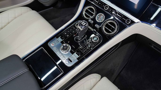 New Bentley Continental GT III, 4.0 l, 2023 in Dubai by Dourado Luxury Car, Green color. European Specs | AUTO.AE