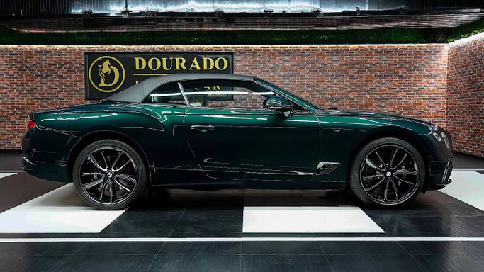 New Bentley Continental GT III, 4.0 l, 2023 in Dubai by Dourado Luxury Car, Green color. European Specs | AUTO.AE