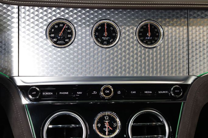 Used Bentley Continental GT Speed III, 6.0 l, 2022 in Dubai by Sanam Cars, Green color. GCC Specs | AUTO.AE