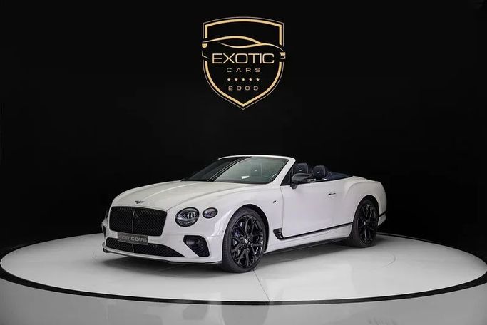 Подержанный Bentley Continental GT III, 4.0 л, 2023 в Дубае от Exotic Cars Белый цвет. Other | AUTO.AE