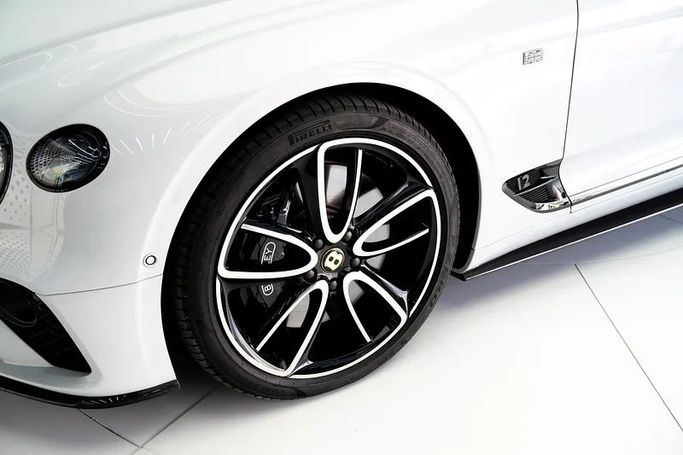 Used Bentley Continental GT III, 6.0 l, 2019 in Dubai by Exotic Cars, White color. GCC Specs | AUTO.AE