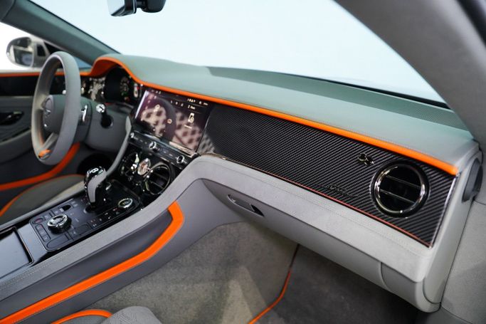 مستعملة Bentley Continental GT Speed رابعاً, 4.0 l, 2025 في في دبي من Exotic Cars، اللون رمادي. أخرى | AUTO.AE