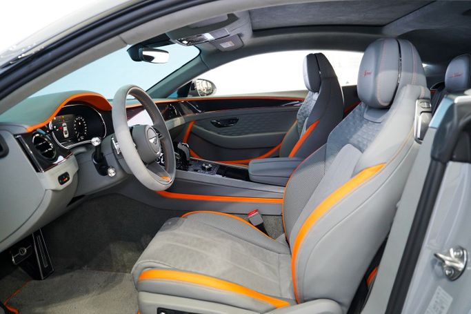 مستعملة Bentley Continental GT Speed رابعاً, 4.0 l, 2025 في في دبي من Exotic Cars، اللون رمادي. أخرى | AUTO.AE