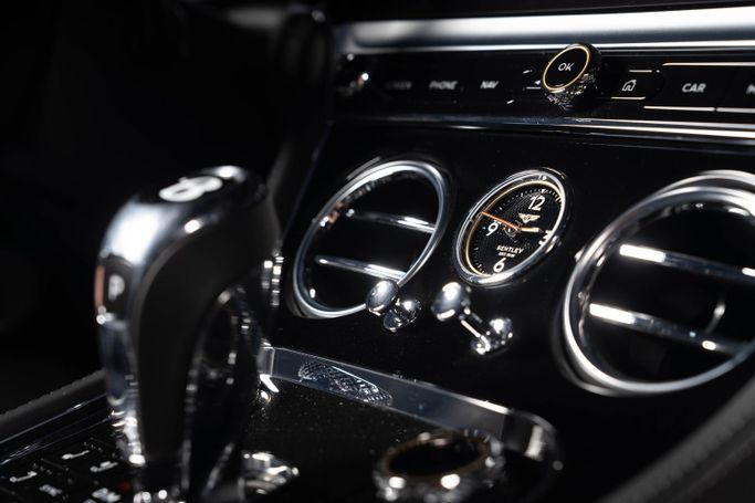 Подержанный Bentley Continental GT Speed III, 6.0 л, 2022 в Дубае от The Car Superstore Другой цвет цвет. Европейская | AUTO.AE