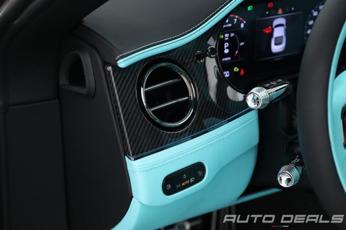 Подержанный Bentley Continental GT Speed IV, 4.0 л, 2025 в Дубае от AUTO DEALS Серый цвет. Европейская | AUTO.AE