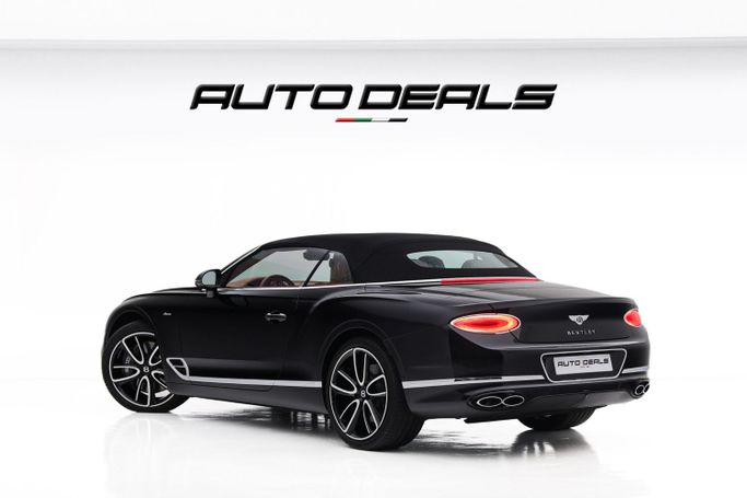 Подержанный Bentley Continental GT III, 4.0 л, 2023 в Дубае от AUTO DEALS Черный цвет. Европейская | AUTO.AE