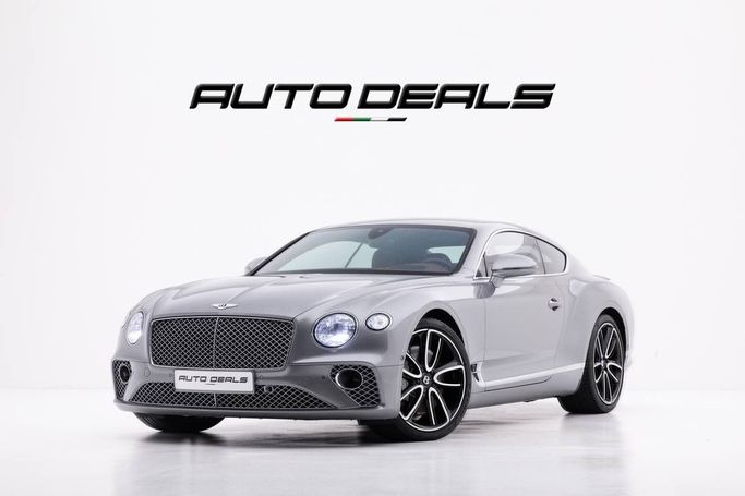 Подержанный Bentley Continental GT III, 6.0 л, 2019 в Дубае от AUTO DEALS Серебристый цвет. GCC | AUTO.AE