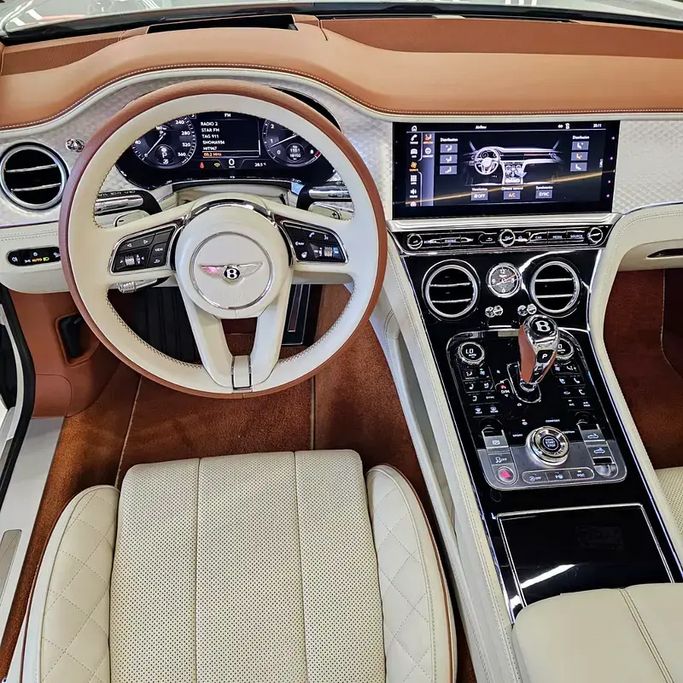 Подержанный Bentley Continental GT Speed III, 6.0 л, 2023 в ОАЭ, Дубай от GE Motors Белый цвет. Европейская | AUTO.AE | Объявление #295584 — фото 10 из 14