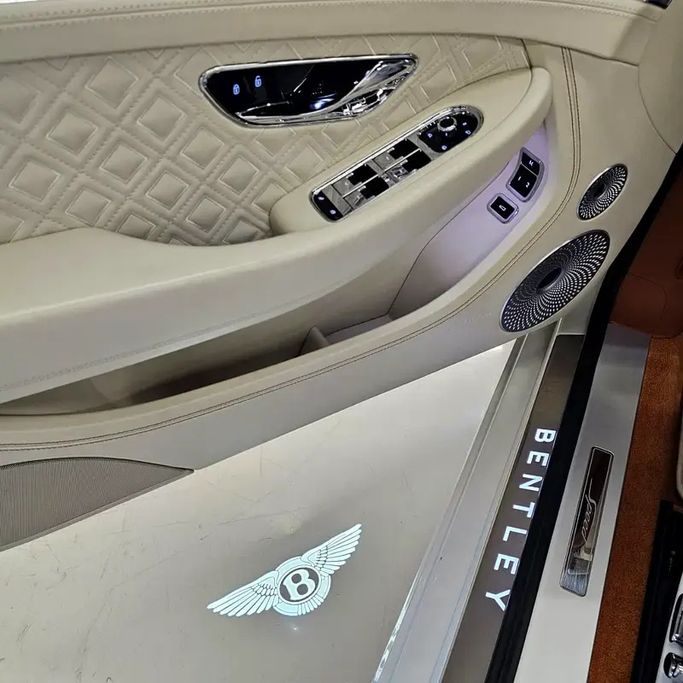 Подержанный Bentley Continental GT Speed III, 6.0 л, 2023 в ОАЭ, Дубай от GE Motors Белый цвет. Европейская | AUTO.AE | Объявление #295584 — фото 14 из 14