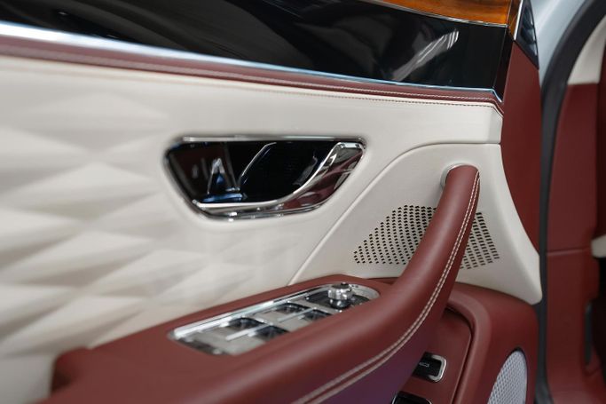 Bentley Flying Spur III, 2020 business sedan for rent in Dubai by POF RENTAL, silver color | AUTO.AE