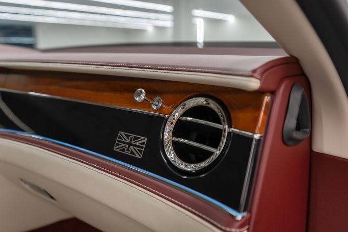 Bentley Flying Spur III, 2020 business sedan for rent in Dubai by POF RENTAL, silver color | AUTO.AE