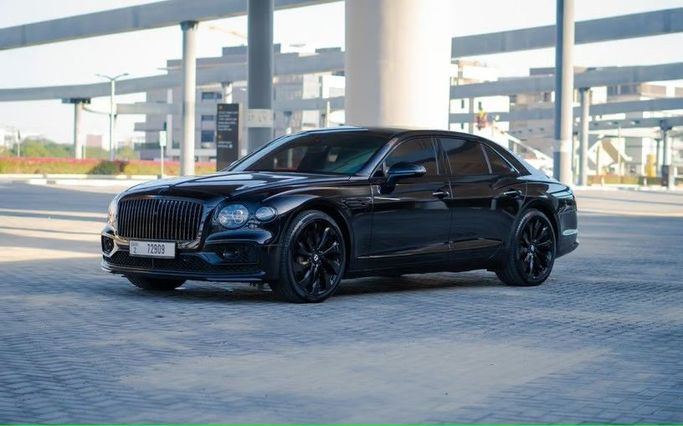 Bentley Flying Spur III, 2026 седан бизнес класса в Дубае от Speed Urus Rent A Car черный цвет | AUTO.AE | Объявление #1560