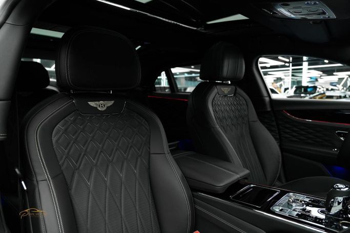 Новый Bentley Flying Spur III, 2.9 л, 2023 в Дубае от Pearl Motors Белый цвет. Other | AUTO.AE