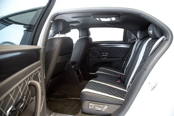 Used Bentley Flying Spur II, 6.0 l, 2018 in Dubai by Exotic Cars, White color. Other | AUTO.AE