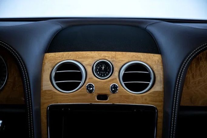 Used Bentley Flying Spur II, 4.0 l, 2015 in Dubai by Exotic Cars, Purple color. GCC Specs | AUTO.AE