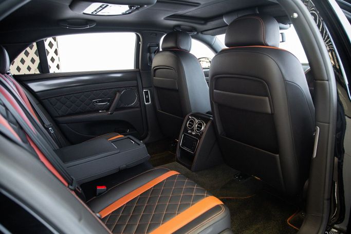 Used Bentley Flying Spur II, 6.0 l, 2017 in Dubai by Exotic Cars, Black color. Other | AUTO.AE