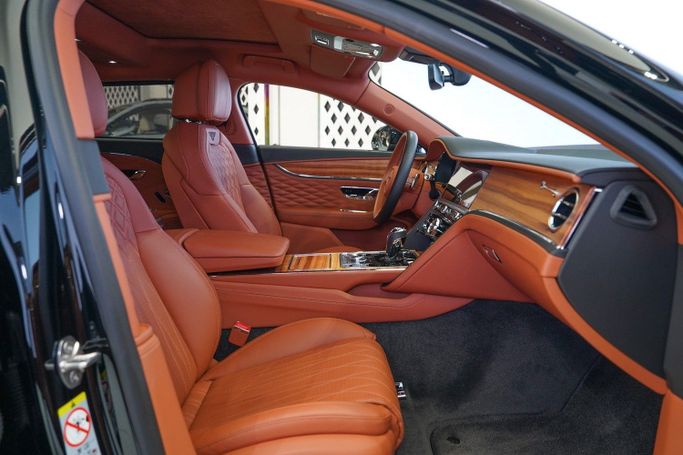 Used Bentley Flying Spur III, 6.0 l, 2022 in Dubai by Exotic Cars, Black color. Other | AUTO.AE