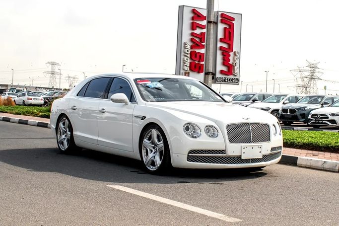 Used Bentley Flying Spur II, 6.0 l, 2014 in Dubai by CAR POINT FZE, White color. Other | AUTO.AE