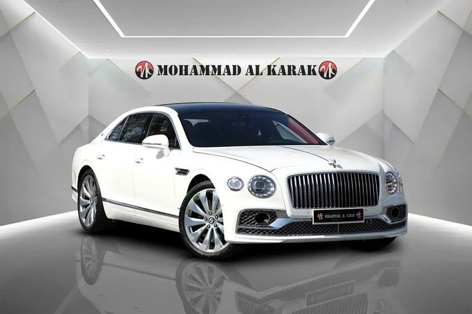 مستعملة Bentley Flying Spur ثالثاً, 6.0 l, 2020 في في دبي من Mohammad Alkarak Motors، اللون أبيض. مواصفات الخليج | AUTO.AE | إعلان #254438