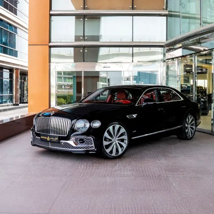 مستعملة Bentley Flying Spur ثالثاً, 6.0 l, 2020 في في دبي من Q Motors، اللون أسود. المواصفات الأوروبية | AUTO.AE | إعلان #263623