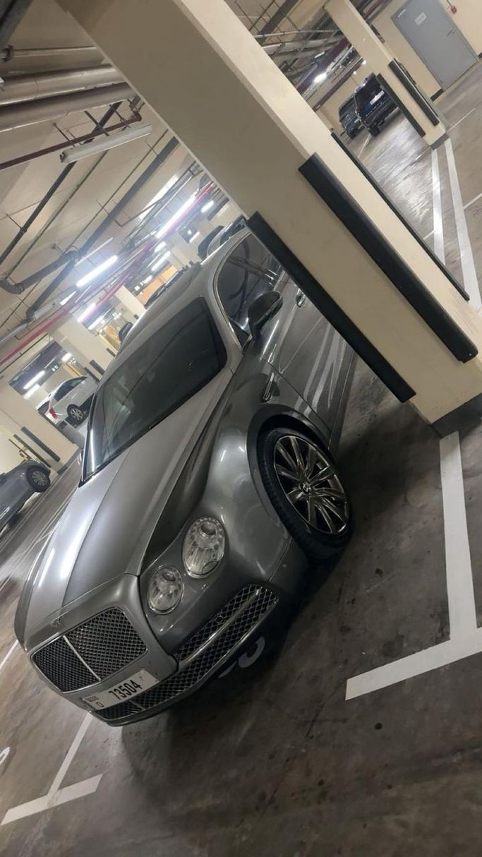 Подержанный Bentley Flying Spur II, 6.0 л, 2015 в Дубае Серый цвет.  | AUTO.AE | Объявление #270916