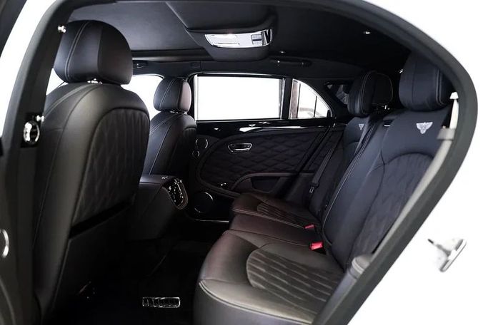 Used Bentley Mulsanne Speed II Facelift, 6.8 l, 2020 in Dubai by Exotic Cars, White color. Japanese Specs | AUTO.AE