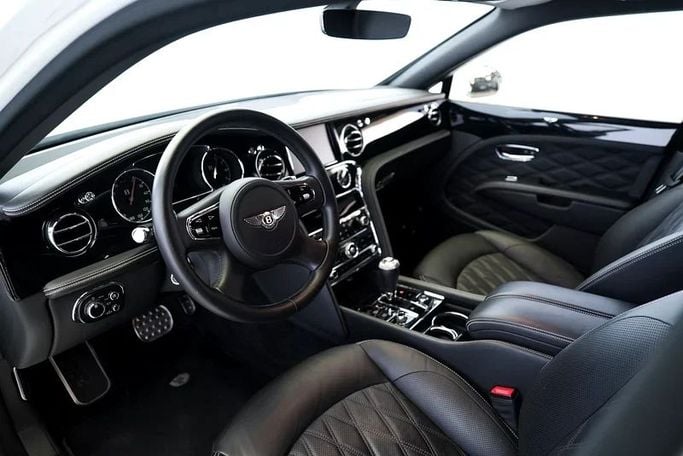 Used Bentley Mulsanne Speed II Facelift, 6.8 l, 2020 in Dubai by Exotic Cars, White color. Japanese Specs | AUTO.AE