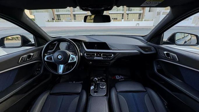 Подержанный BMW 1 Series 118i III (F52) Рестайлинг, 1.5 л, 2020 в Дубае от MBA Motors Серый цвет. Европейская | AUTO.AE