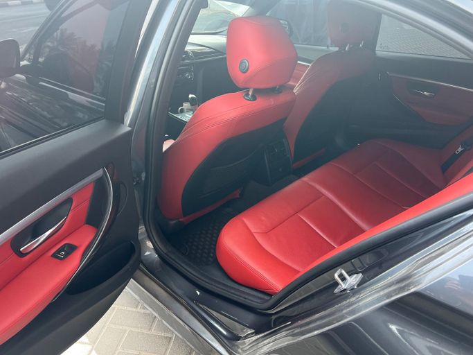 Used BMW 3 Series 320i xDrive VI (F3x) Facelift, 2.0 l, 2018 in Dubai, Grey color. GCC Specs | AUTO.AE