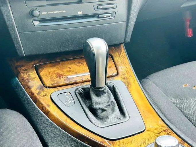 Подержанный BMW 3 Series 325i V (E90/E91/E92/E93), 2.5 л, 2006 в Дубае от Mirza Automobile FZE Черный цвет. Японская | AUTO.AE