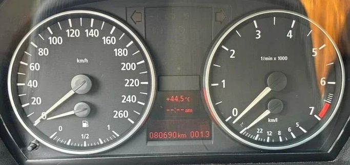 Подержанный BMW 3 Series 325i V (E90/E91/E92/E93), 2.5 л, 2006 в Дубае от Mirza Automobile FZE Черный цвет. Японская | AUTO.AE