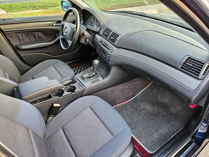 Подержанный BMW 3 Series 325i IV (E46), 2.5 л, 2002 в Дубае от Irfan Motors Синий цвет. Японская | AUTO.AE