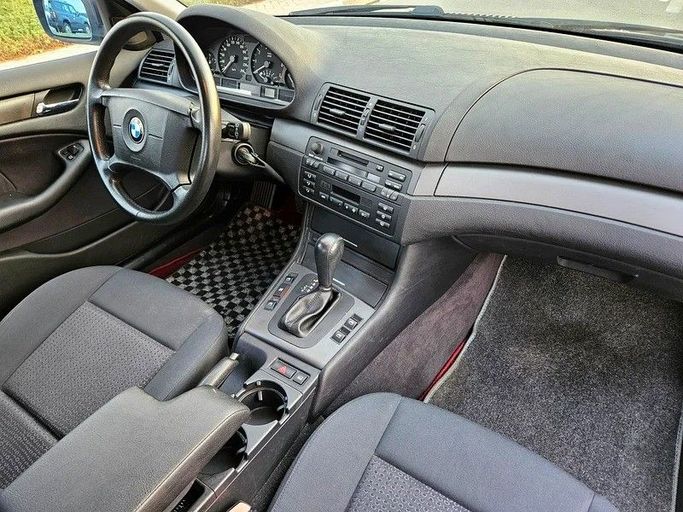 Подержанный BMW 3 Series 325i IV (E46), 2.5 л, 2002 в Дубае от Irfan Motors Синий цвет. Японская | AUTO.AE