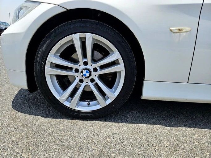 Used BMW 3 Series 325i IV (E46) Facelift, 2.5 l, 2006 in Dubai by Irfan Motors, White color. Japanese Specs | AUTO.AE