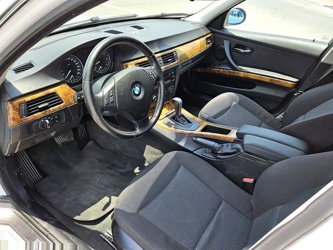 Used BMW 3 Series 325i IV (E46) Facelift, 2.5 l, 2006 in Dubai by Irfan Motors, White color. Japanese Specs | AUTO.AE