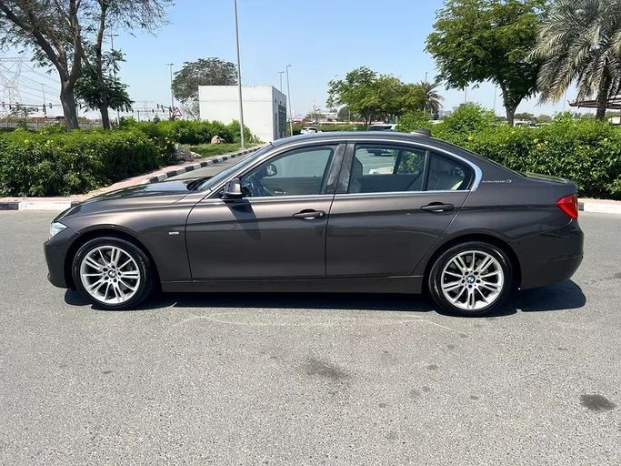 Used BMW 3 Series ActiveHybrid VI (F3x), 3.0 l, 2014 in Dubai by First Choice Motors, Brown color. Japanese Specs | AUTO.AE